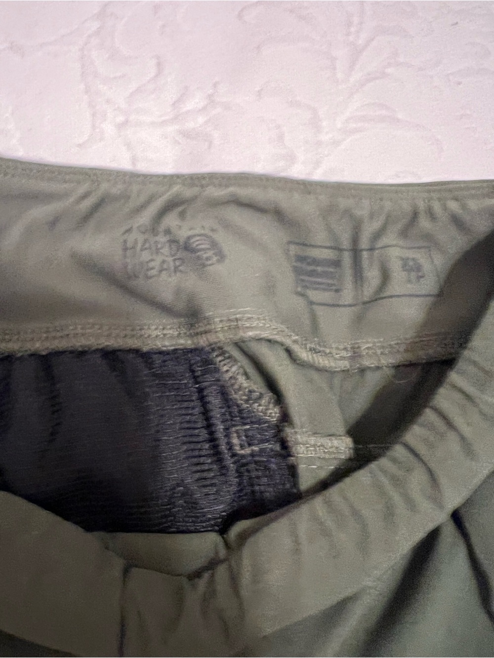 Mountain Hardwear Women's Dynama Straight Leg Pants in Dark Green size XS - Picture 4 of 7